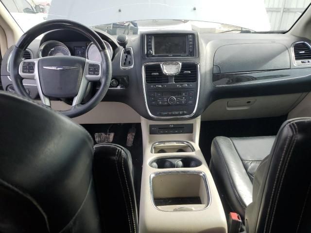 2013 Chrysler Town & Country Limited