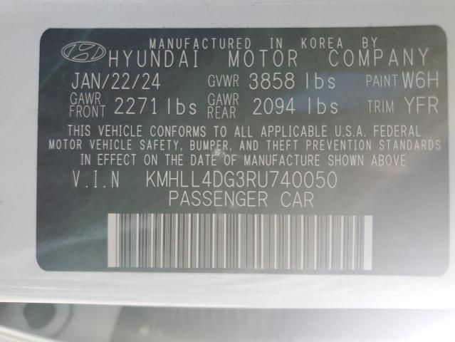 2024 Hyundai Elantra SE