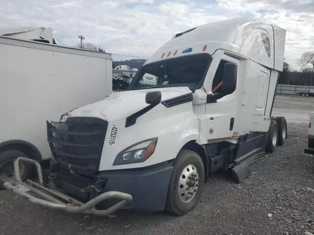 2022 Freightliner Cascadia 126