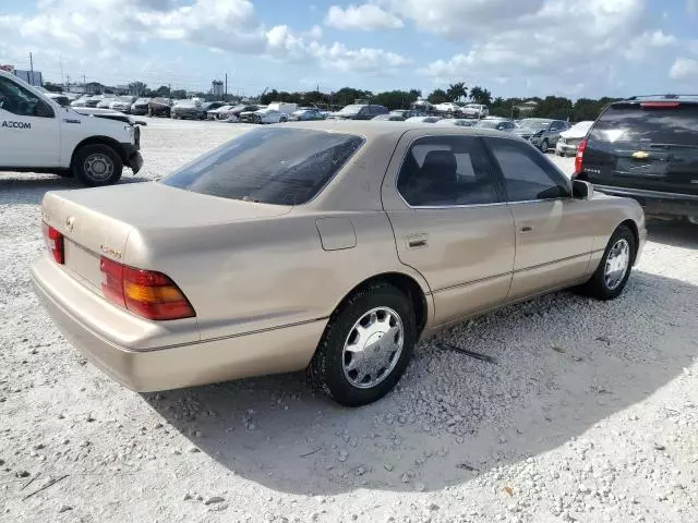 1995 Lexus LS 400