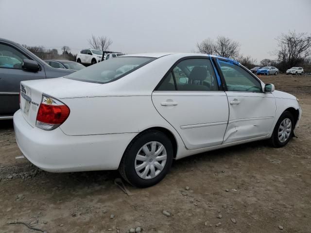 2005 Toyota Camry LE