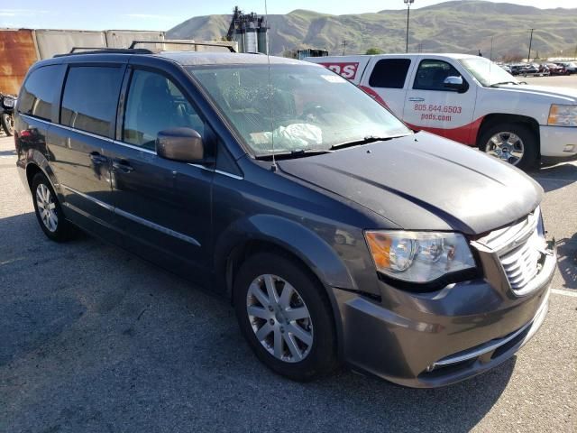 2016 Chrysler Town & Country Touring