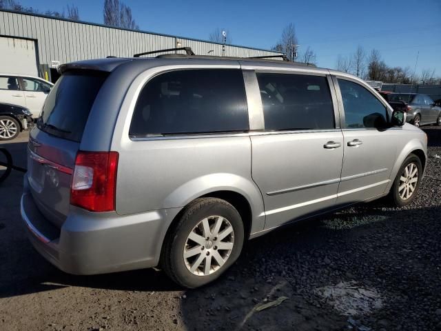 2013 Chrysler Town & Country Touring