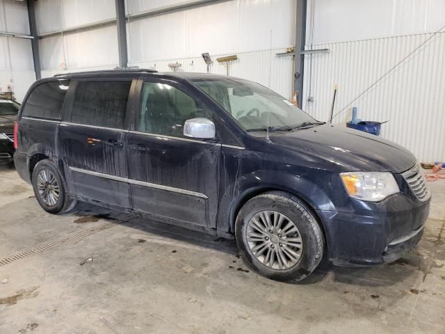 2016 Chrysler Town & Country Touring L