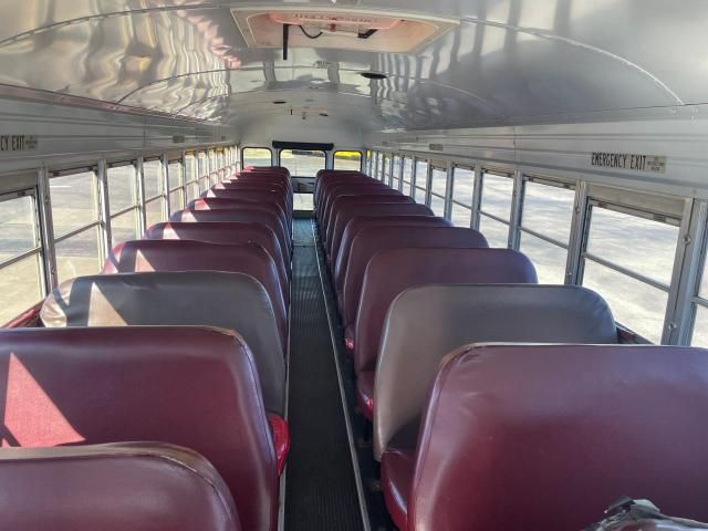 2001 Blue Bird School Bus / Transit Bus