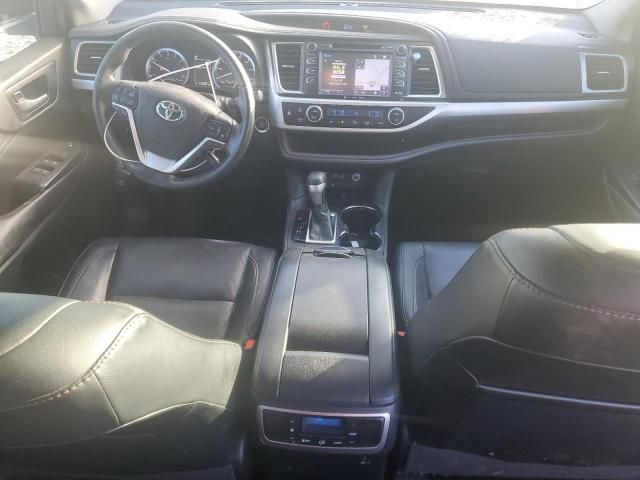 2018 Toyota Highlander SE