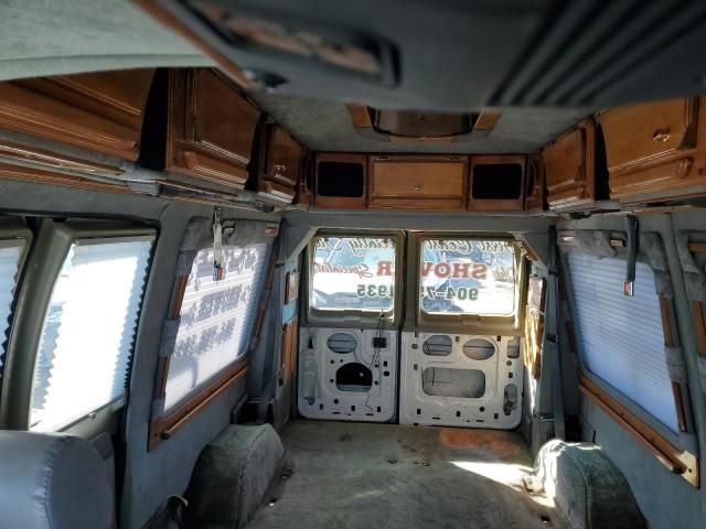 2000 Ford Econoline E150 Van