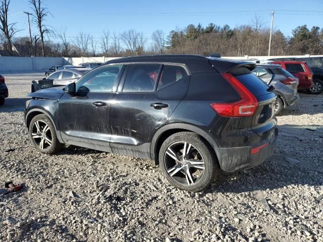 2021 Volvo XC40 T5 R-Design