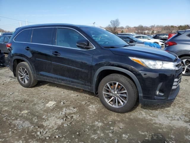 2019 Toyota Highlander SE