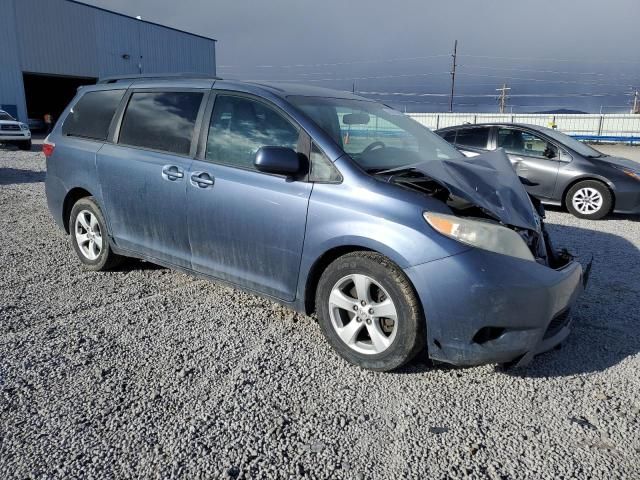 2015 Toyota Sienna LE