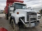 2000 Mack RB688S