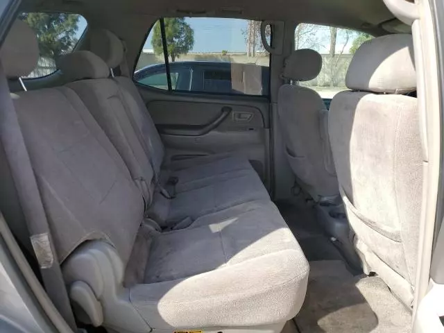 2003 Toyota Sequoia SR5