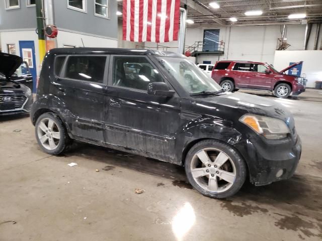 2010 KIA Soul +