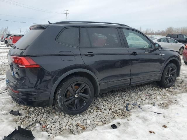 2023 Volkswagen Tiguan SE R-LINE Black