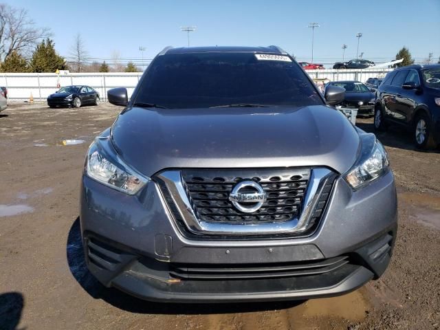 2019 Nissan Kicks S