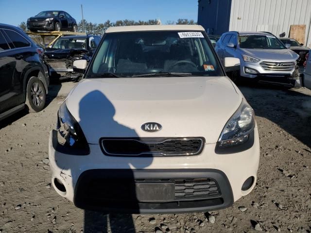 2013 KIA Soul +