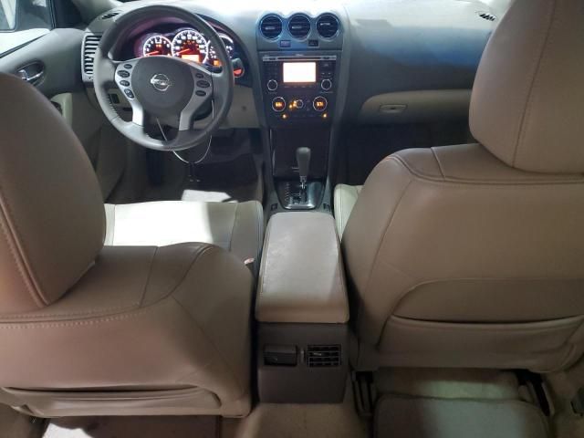 2010 Nissan Altima Base