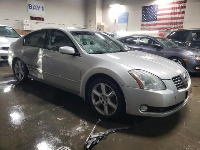 2004 Nissan Maxima SE