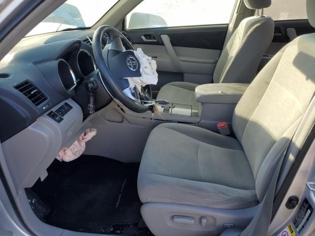 2013 Toyota Highlander Base