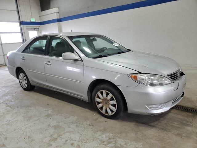 2005 Toyota Camry LE