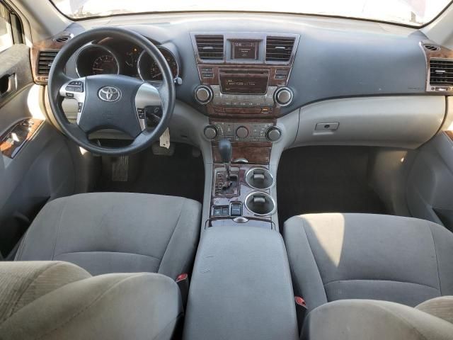 2011 Toyota Highlander Base