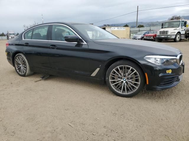 2019 BMW 530E