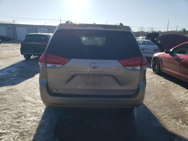 2012 Toyota Sienna LE