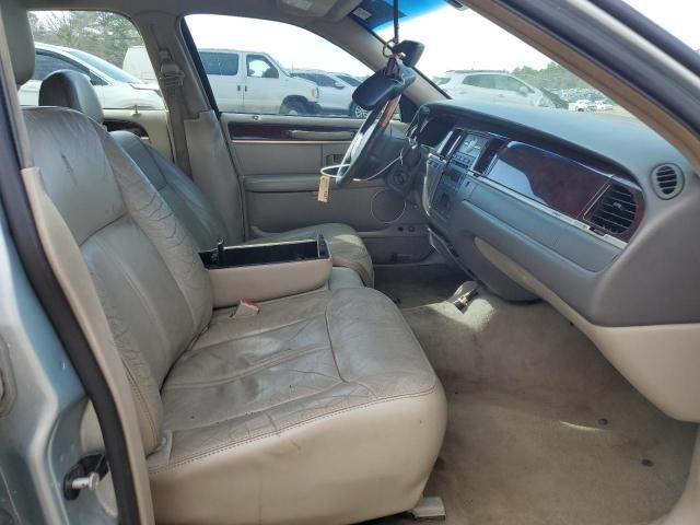 2007 Lincoln Town Car Signature Limited