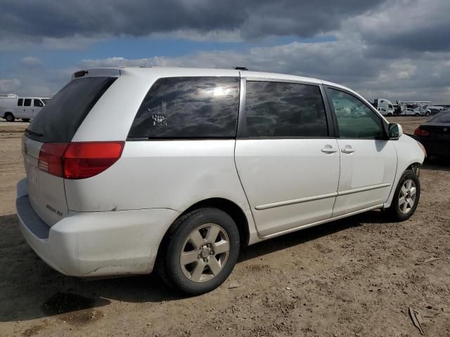 2005 Toyota Sienna XLE