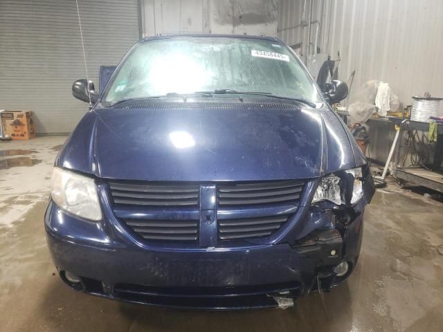 2005 Dodge Grand Caravan SXT