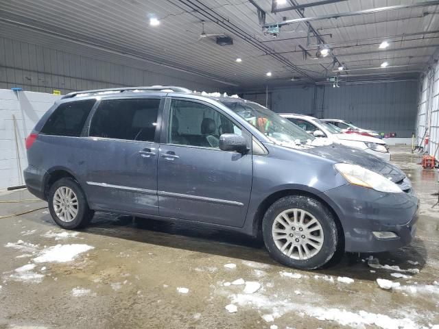 2009 Toyota Sienna XLE