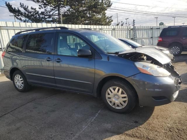 2010 Toyota Sienna CE