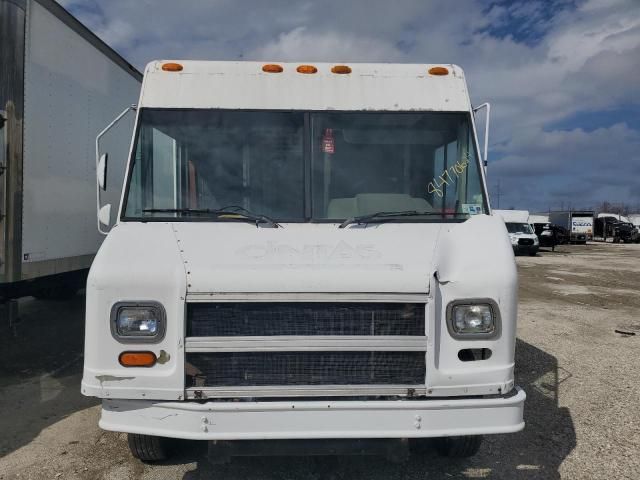 2001 Freightliner Chassis M Line WALK-IN Van