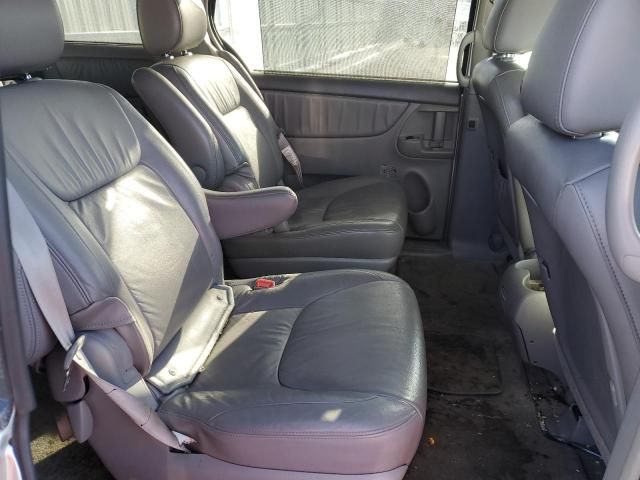 2010 Toyota Sienna XLE