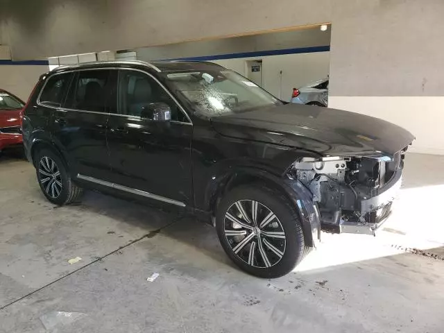 2025 Volvo XC90 Core