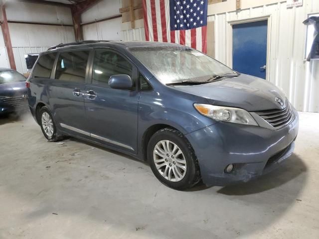 2015 Toyota Sienna XLE