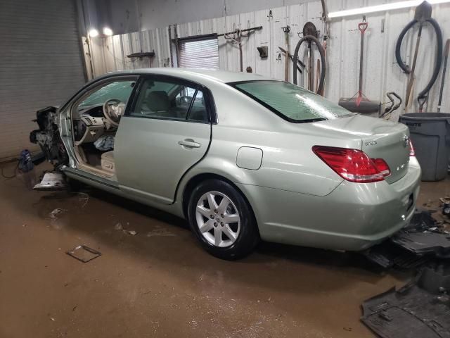 2005 Toyota Avalon XL