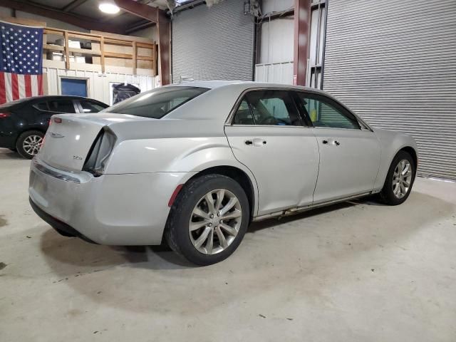 2019 Chrysler 300 Touring