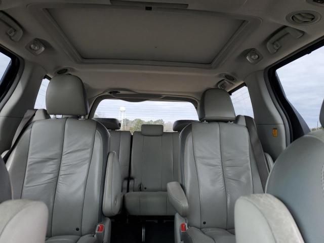 2011 Toyota Sienna XLE