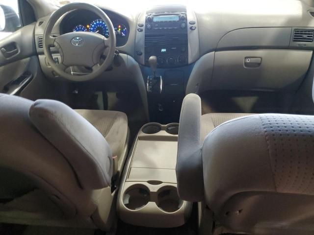 2006 Toyota Sienna CE