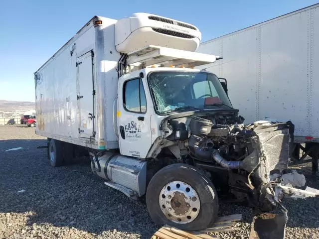 2014 Freightliner Business Class M2 112 Refrigerated Truck