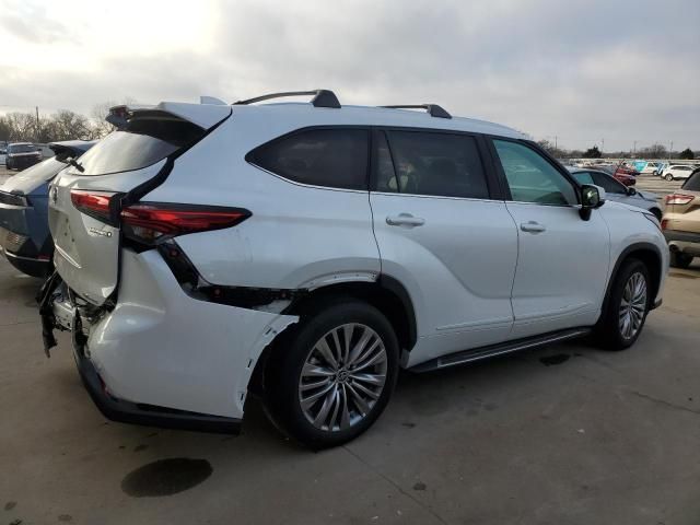 2023 Toyota Highlander Hybrid Platinum