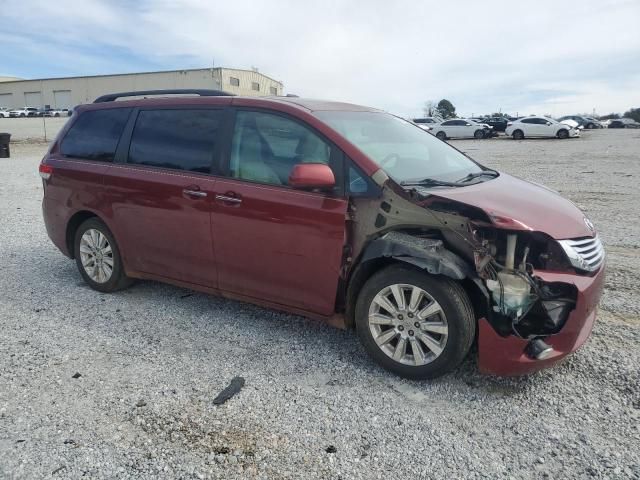 2011 Toyota Sienna XLE