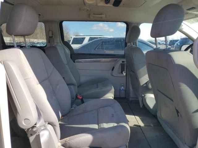 2009 Volkswagen Routan SE