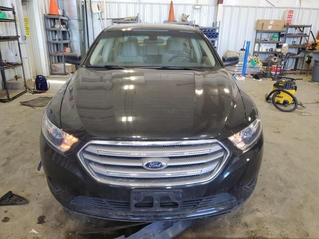 2015 Ford Taurus SE