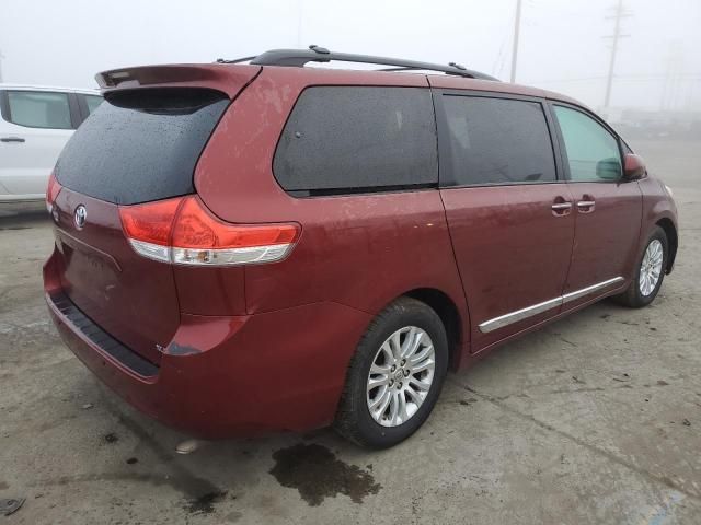 2014 Toyota Sienna XLE