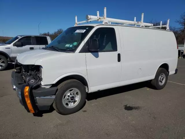 2017 GMC Savana G2500