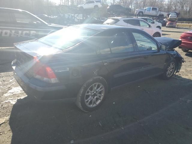 2004 Volvo S60