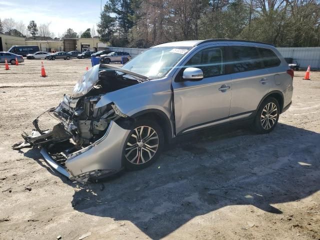 2016 Mitsubishi Outlander SE