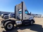 2016 Kenworth T680 Semi Truck